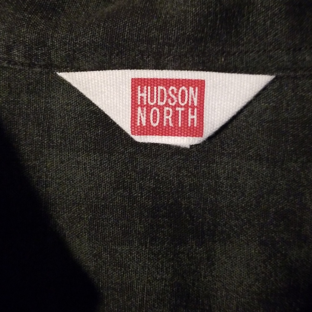 Button up - Picture 2 of 3